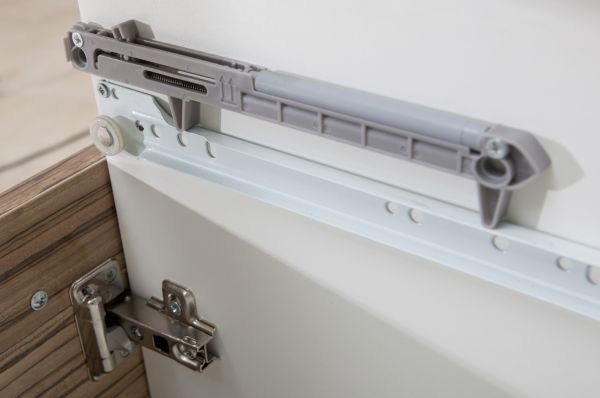 Drawer Hardware Replacement Service